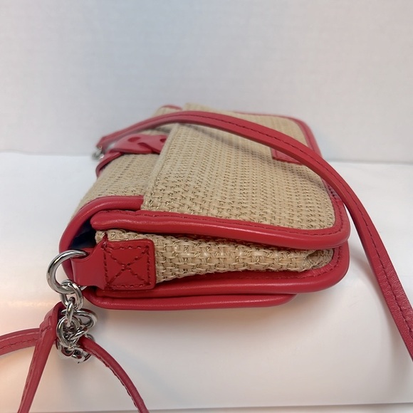 COLE HANN Beige and red woven straw and leather Bedford crossbody bag. - Picture 3 of 9